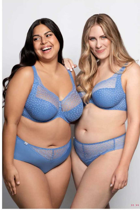 Ulla Josy String